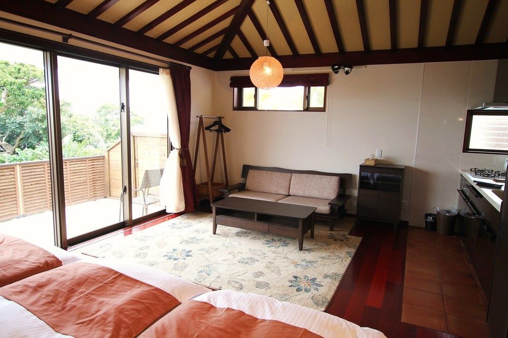 Ocean Hills Kouri Hotel Nakijin Exterior foto