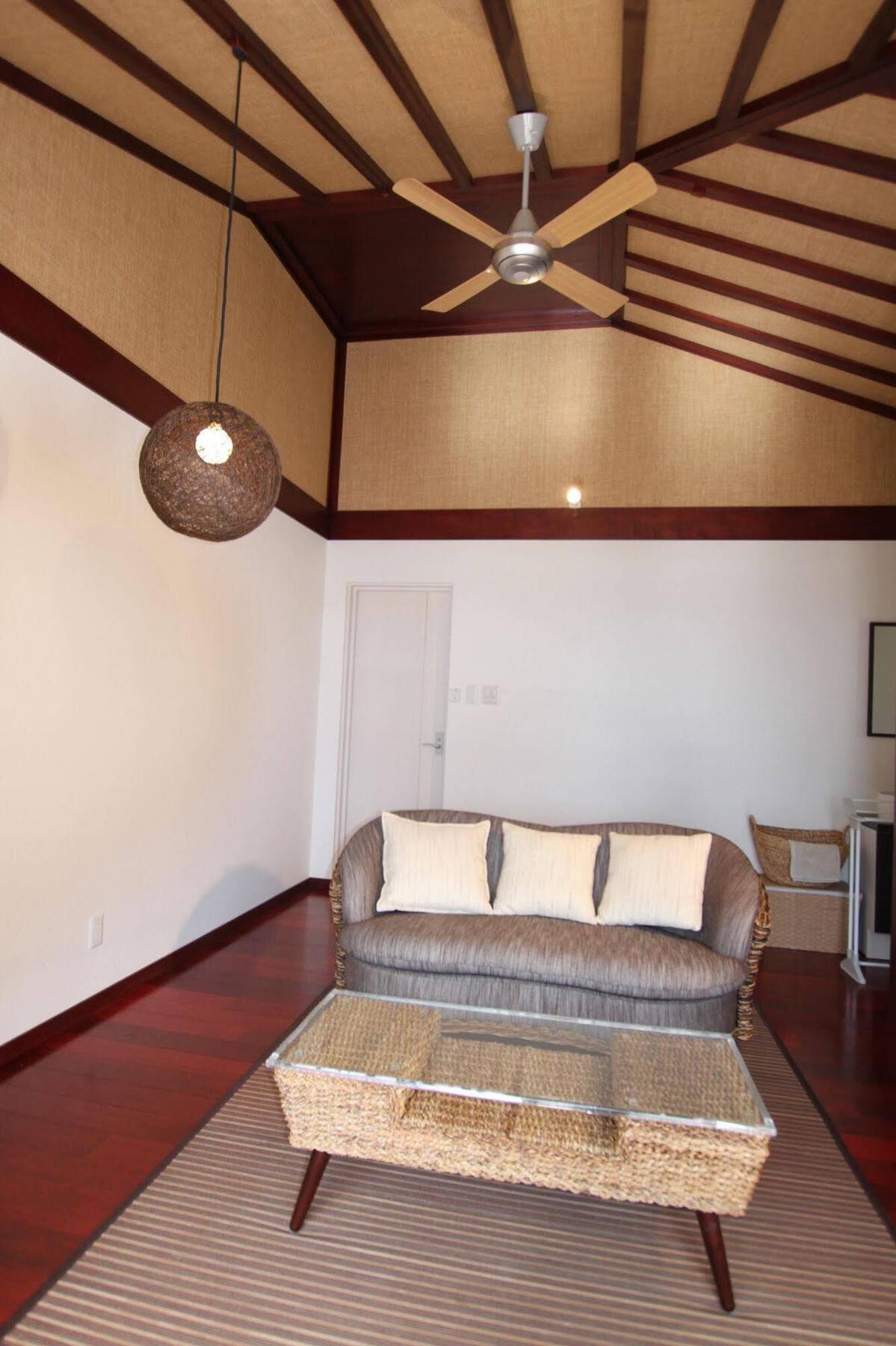 Ocean Hills Kouri Hotel Nakijin Exterior foto